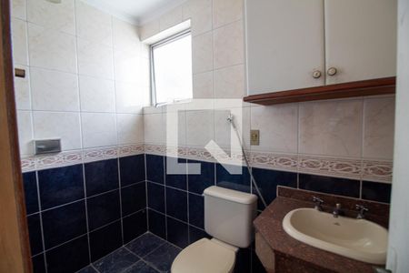 Casa à venda com 169m², 3 quartos e 2 vagasBanheiro 2