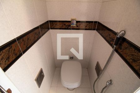 Casa à venda com 169m², 3 quartos e 2 vagasBanheiro da Suíte