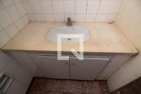Casa à venda com 169m², 3 quartos e 2 vagasBanheiro 1