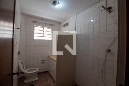 Casa à venda com 169m², 3 quartos e 2 vagasBanheiro 1