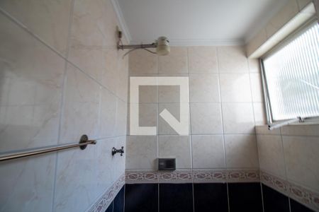 Casa à venda com 169m², 3 quartos e 2 vagasBanheiro 2