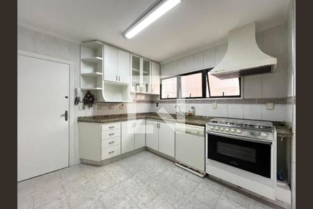 Apartamento à venda com 127m², 3 quartos e 2 vagasCozinha