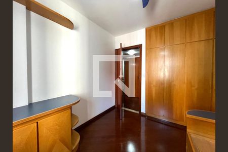 Apartamento à venda com 127m², 3 quartos e 2 vagasQuarto 2