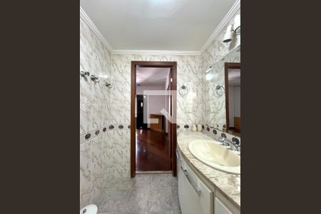 Apartamento à venda com 127m², 3 quartos e 2 vagasBanheiro da Suíte