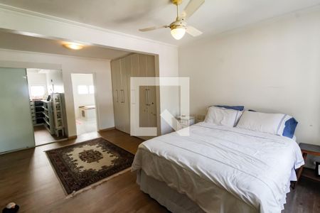 Casa à venda com 450m², 6 quartos e 8 vagas Casa à venda com 450m², 6 quartos e 8 vagasSuíte 2