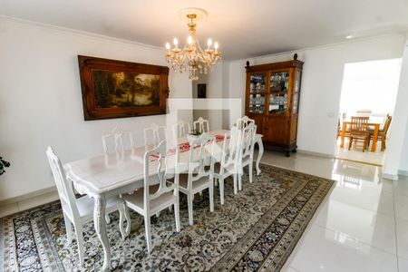 Casa à venda com 450m², 6 quartos e 8 vagas Casa à venda com 450m², 6 quartos e 8 vagasSala 3 - Jantar