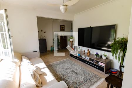 Casa à venda com 450m², 6 quartos e 8 vagas Casa à venda com 450m², 6 quartos e 8 vagasSala 4 - TV