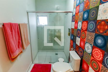 Casa à venda com 450m², 6 quartos e 8 vagas Casa à venda com 450m², 6 quartos e 8 vagasBanheiro da Suíte 1