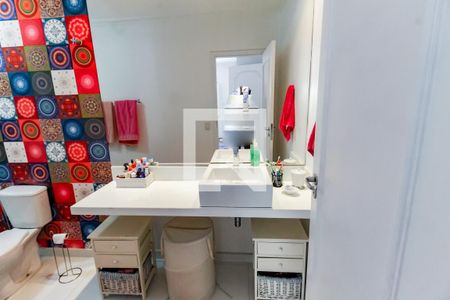 Casa à venda com 450m², 6 quartos e 8 vagas Casa à venda com 450m², 6 quartos e 8 vagasBanheiro da Suíte 1