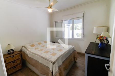 Casa à venda com 450m², 6 quartos e 8 vagas Casa à venda com 450m², 6 quartos e 8 vagasQuarto