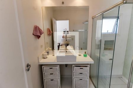 Casa à venda com 450m², 6 quartos e 8 vagas Casa à venda com 450m², 6 quartos e 8 vagasBanheiro