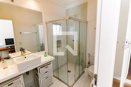 Casa à venda com 450m², 6 quartos e 8 vagas Casa à venda com 450m², 6 quartos e 8 vagasBanheiro