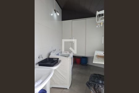 Casa à venda com 220m², 3 quartos e 1 vaga Casa à venda com 220m², 3 quartos e 1 vagaFoto 09