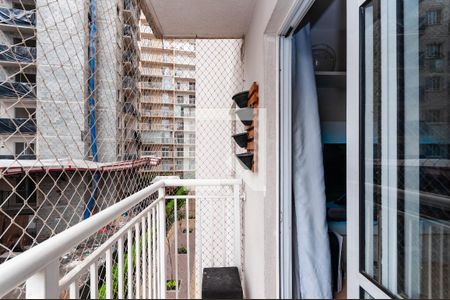 Apartamento à venda com 34m², 2 quartos e sem vaga Apartamento à venda com 34m², 2 quartos e sem vagaVaranda