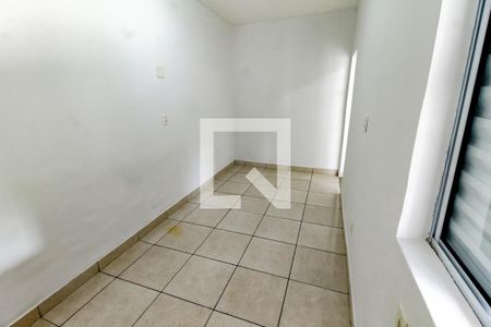 Quarto de casa para alugar com 1 quarto, 80m² em Vila Praia, São Paulo