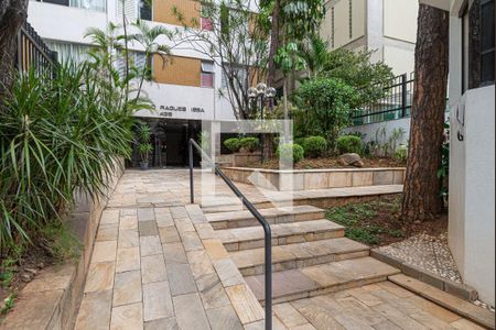 Apartamento para alugar com 56m², 2 quartos e sem vagaÁrea comum - Entrada do condomínio