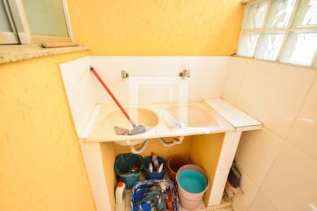 Casa de condomínio para alugar com 320m², 4 quartos e sem vagaÁrea de Serviço