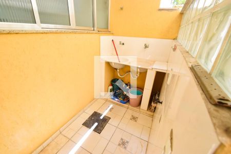 Casa de condomínio para alugar com 320m², 4 quartos e sem vagaÁrea de Serviço