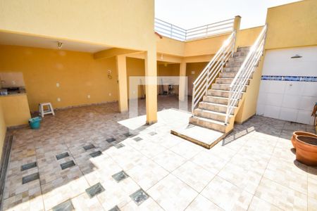 Casa de condomínio para alugar com 320m², 4 quartos e sem vagaTerraço