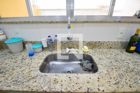 Casa de condomínio para alugar com 320m², 4 quartos e sem vagaCozinha - Torneira