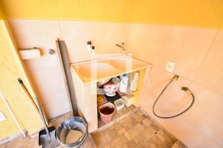 Casa de condomínio para alugar com 320m², 4 quartos e sem vagaÁrea de Serviço 2