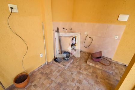 Casa de condomínio para alugar com 320m², 4 quartos e sem vagaÁrea de Serviço 2