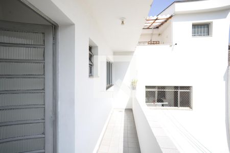 Casa para alugar com 65m², 1 quarto e sem vagaVaranda
