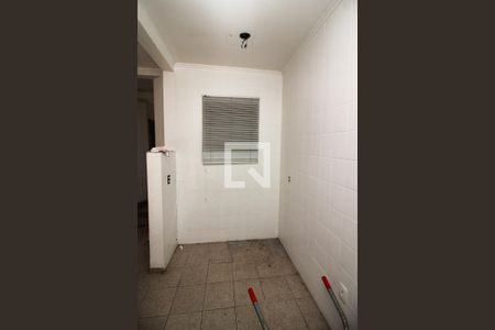 Casa para alugar com 320m², 4 quartos e 4 vagas Casa para alugar com 320m², 4 quartos e 4 vagasÁrea de Serviço