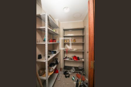 Casa para alugar com 320m², 4 quartos e 4 vagas Casa para alugar com 320m², 4 quartos e 4 vagasDispensa