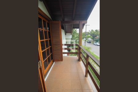 Casa para alugar com 320m², 4 quartos e 4 vagas Casa para alugar com 320m², 4 quartos e 4 vagasSacada da Sala 3