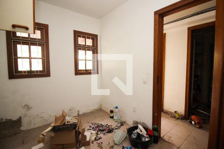 Casa para alugar com 320m², 4 quartos e 4 vagas Casa para alugar com 320m², 4 quartos e 4 vagasEscritório