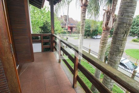 Casa para alugar com 320m², 4 quartos e 4 vagas Casa para alugar com 320m², 4 quartos e 4 vagasSacada da suíte