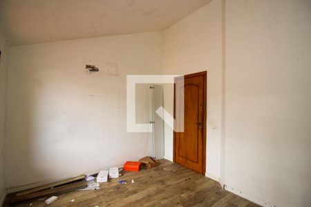 Casa para alugar com 320m², 4 quartos e 4 vagas Casa para alugar com 320m², 4 quartos e 4 vagasQuarto 2