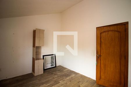 Casa para alugar com 320m², 4 quartos e 4 vagas Casa para alugar com 320m², 4 quartos e 4 vagasQuarto 1