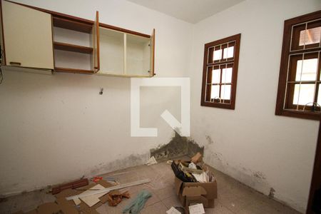 Casa para alugar com 320m², 4 quartos e 4 vagas Casa para alugar com 320m², 4 quartos e 4 vagasEscritório