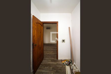Casa para alugar com 320m², 4 quartos e 4 vagas Casa para alugar com 320m², 4 quartos e 4 vagasCloset da suíte