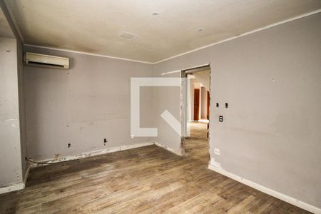 Casa para alugar com 320m², 4 quartos e 4 vagas Casa para alugar com 320m², 4 quartos e 4 vagasCozinha