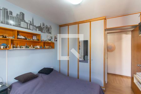 Apartamento à venda com 250m², 4 quartos e 3 vagasQuarto 2