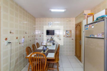 Apartamento à venda com 250m², 4 quartos e 3 vagasCozinha