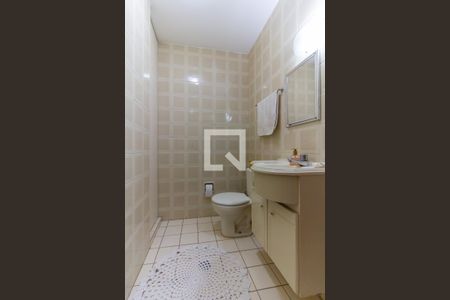 Apartamento à venda com 250m², 4 quartos e 3 vagasBanheiro externo