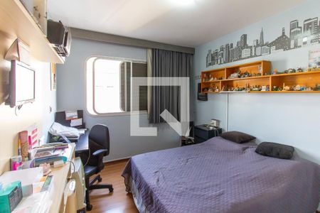 Apartamento à venda com 250m², 4 quartos e 3 vagasQuarto 2