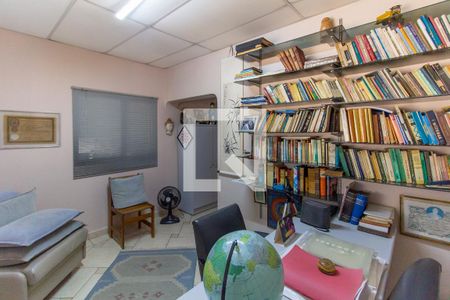 Apartamento à venda com 250m², 4 quartos e 3 vagasEscritório