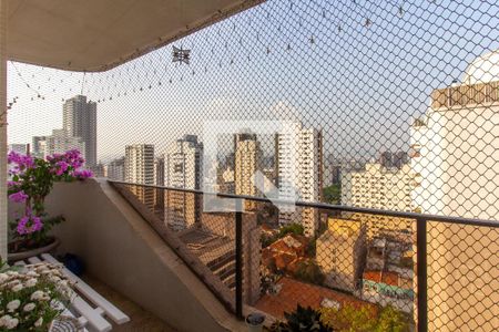 Sala - Varanda de apartamento à venda com 4 quartos, 250m² em Perdizes, São Paulo