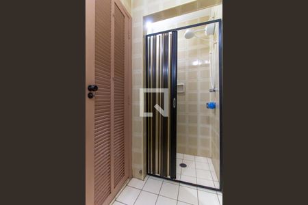 Apartamento à venda com 250m², 4 quartos e 3 vagasBanheiro externo