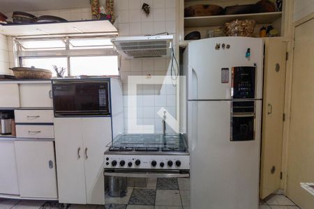 Apartamento à venda com 92m², 2 quartos e sem vaga Apartamento à venda com 92m², 2 quartos e sem vagaCozinha