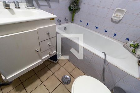 Apartamento à venda com 92m², 2 quartos e sem vaga Apartamento à venda com 92m², 2 quartos e sem vagaBanheiro