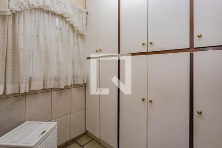 Casa à venda com 145m², 3 quartos e 3 vagasQuarto de Serviço