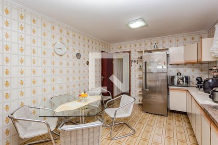 Casa à venda com 145m², 3 quartos e 3 vagasCozinha