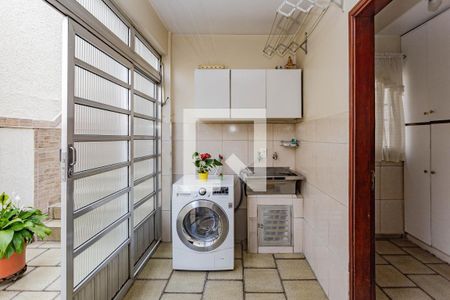 Casa à venda com 145m², 3 quartos e 3 vagasÁrea de Serviço