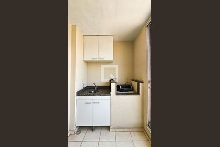 Apartamento para alugar com 72m², 3 quartos e 2 vagas Apartamento para alugar com 72m², 3 quartos e 2 vagasVaranda